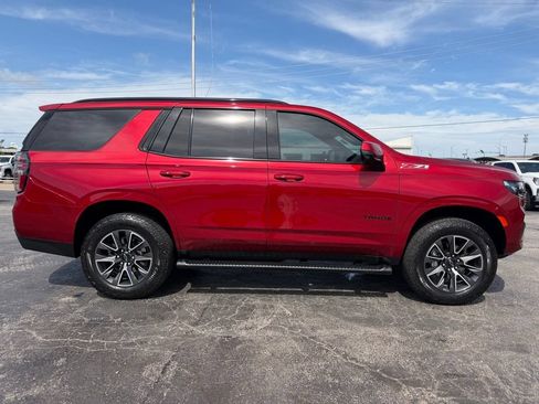 Used 2023 Chevrolet Tahoe Z71 w/ Luxury Package AWD/4WD image 3