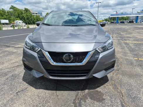 Used 2020 Nissan Versa S FWD image 2