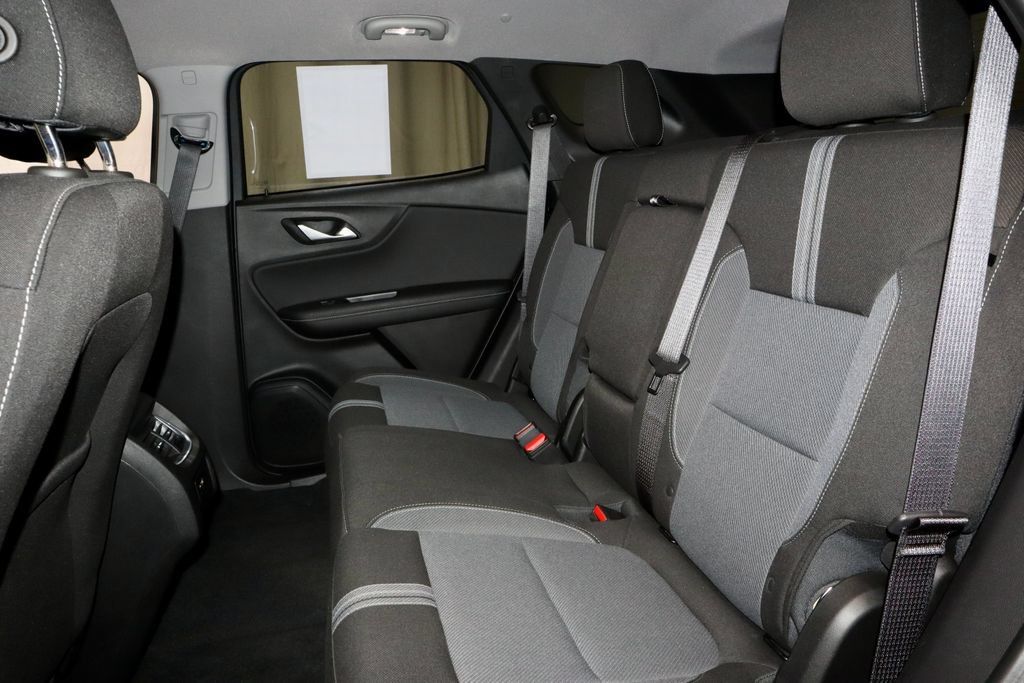 Used 2024 Chevrolet Blazer LT w/ Convenience Package FWD image 22