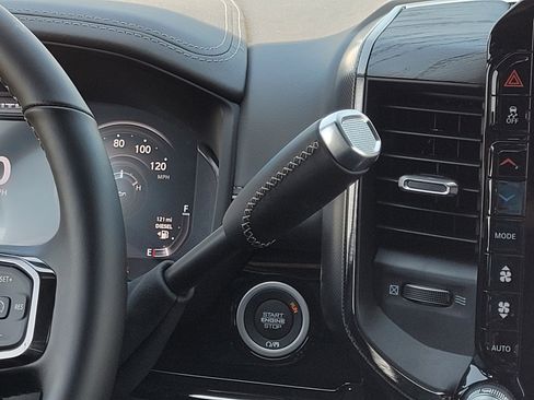 New 2025 RAM 3500 Limited image 17