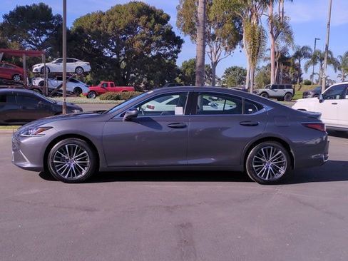 Used 2024 Lexus ES 300h 300h image 9