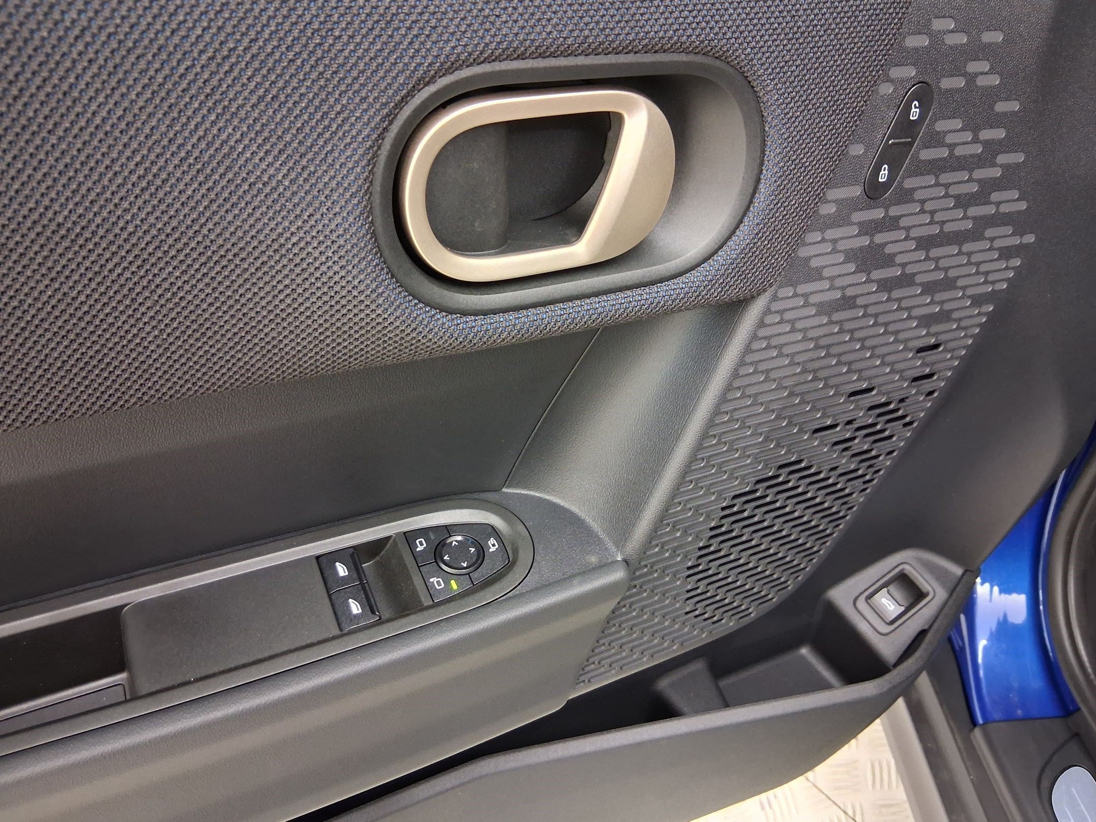 New 2026 MINI Cooper 2-Door Hardtop FWD image 17