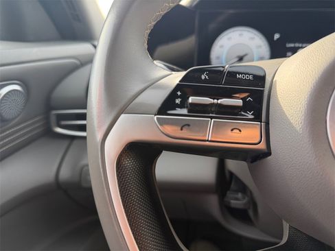 Used 2023 Hyundai Elantra SEL w/ Convenience Package image 22