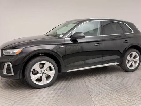 Used 2023 Audi Q5 2.0T Premium Plus w/ Premium Plus Package AWD/4WD image 6