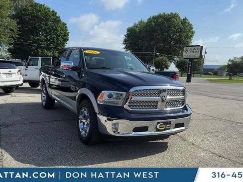 Used 2016 RAM 1500 Laramie w/ Convenience Group AWD/4WD image 4