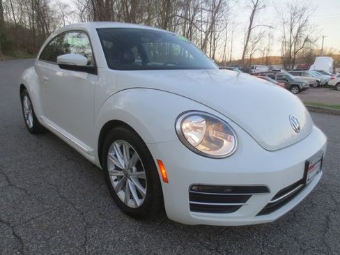 Used 2017 Volkswagen Beetle 1.8T image 2