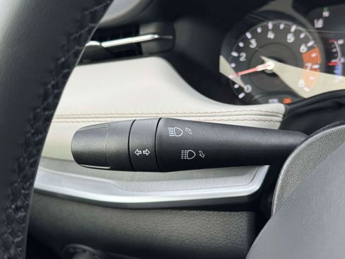 Used 2025 Jeep Compass Limited w/ Sun & Sound Group AWD/4WD image 24