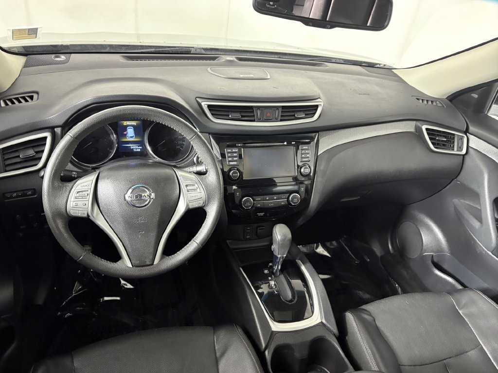 Used 2016 Nissan Rogue SL AWD/4WD image 25