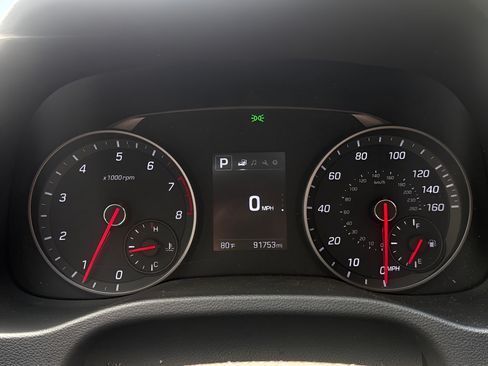 Used 2018 Hyundai Elantra Sport FWD image 16