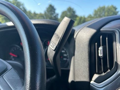 Used 2023 Chevrolet Silverado 1500 Custom RWD image 22