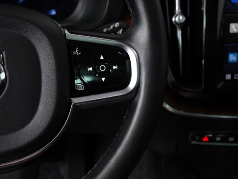 Used 2024 Volvo XC60 B5 Plus image 13