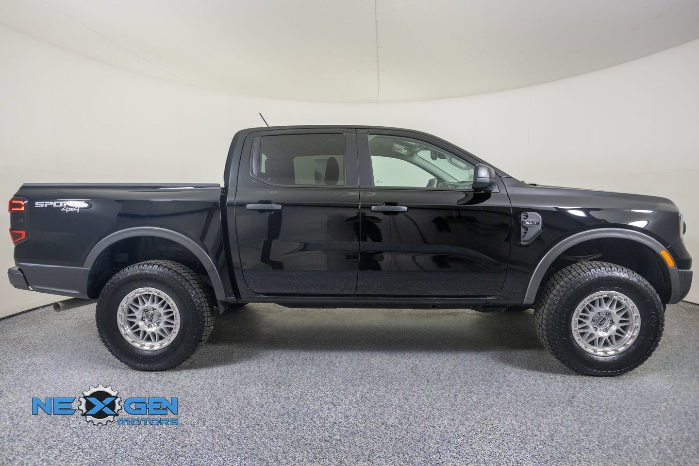 Used 2024 Ford Ranger XLT w/ Advanced Towing Package AWD/4WD image 36