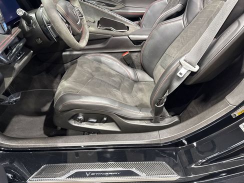 Used 2022 Chevrolet Corvette Stingray Premium Conv w/ Z51 Performance Package RWD image 90