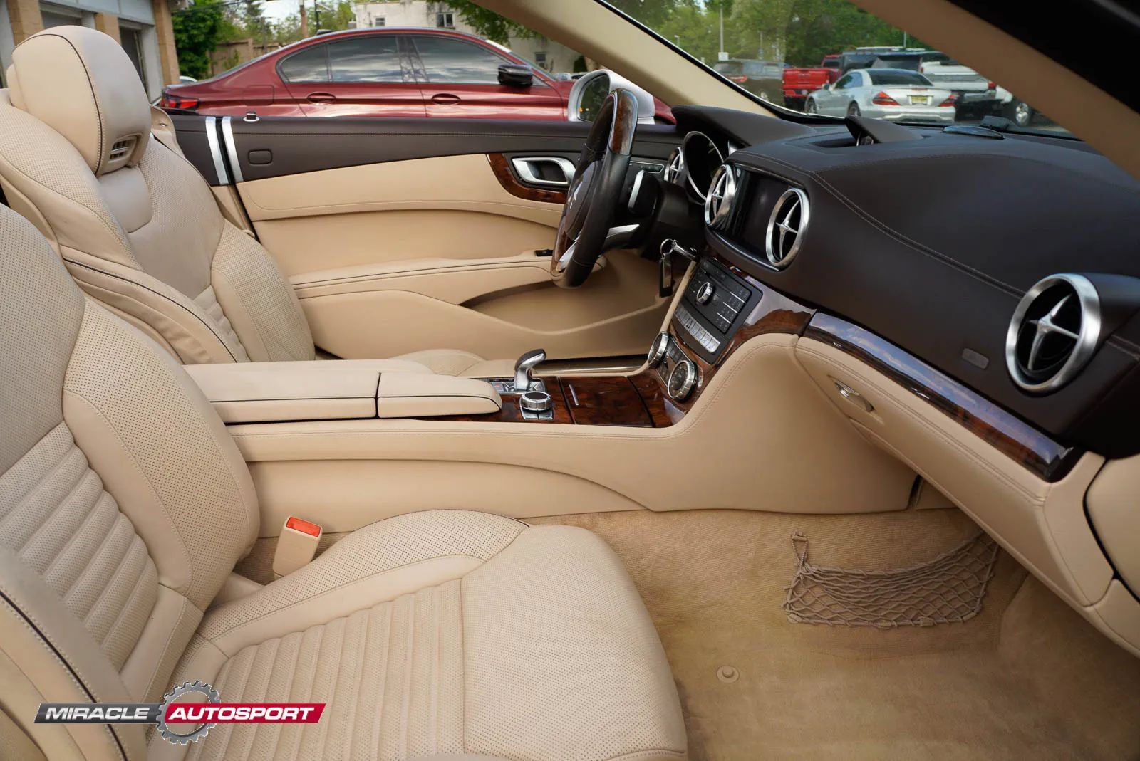 Used 2017 Mercedes-Benz SL 550 image 29