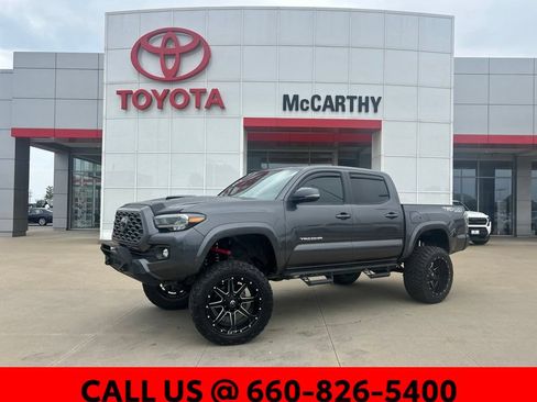 Used 2021 Toyota Tacoma TRD Sport w/ TRD Premium Sport Package AWD/4WD image 1