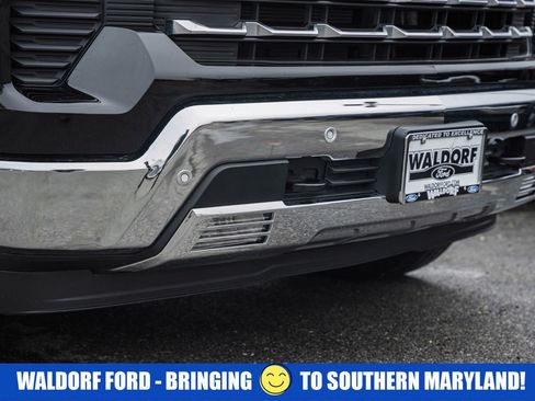 Used 2024 Chevrolet Silverado 1500 LTZ w/ LTZ Premium Package image 12