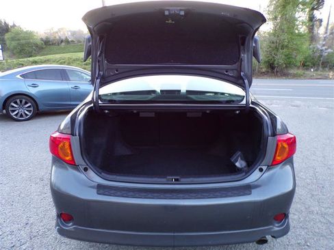 Used 2010 Toyota Corolla S image 37