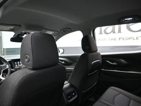 Used 2023 GMC Terrain SLE w/ Driver Convenience Package FWD image 25