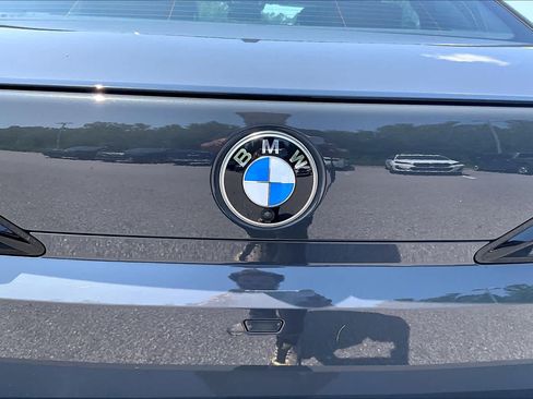 Used 2023 BMW 760i xDrive w/ Luxury Rear Seating Package AWD/4WD image 9