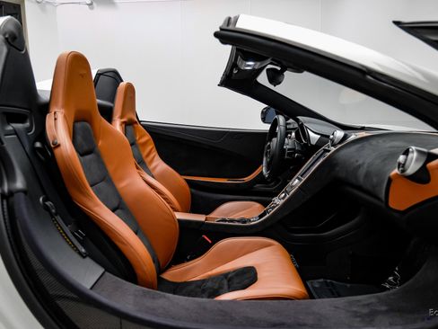 Used 2013 McLaren MP4-12C Spider image 56