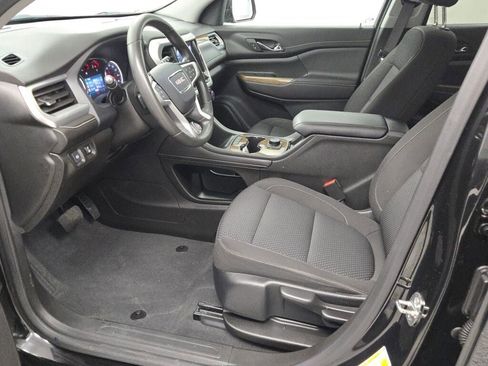 Used 2023 GMC Acadia SLE image 25