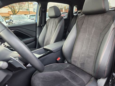 Certified 2025 Acura ADX A-Spec image 7