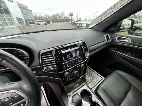 Used 2022 Jeep Grand Cherokee Limited w/ Tech Group image 12