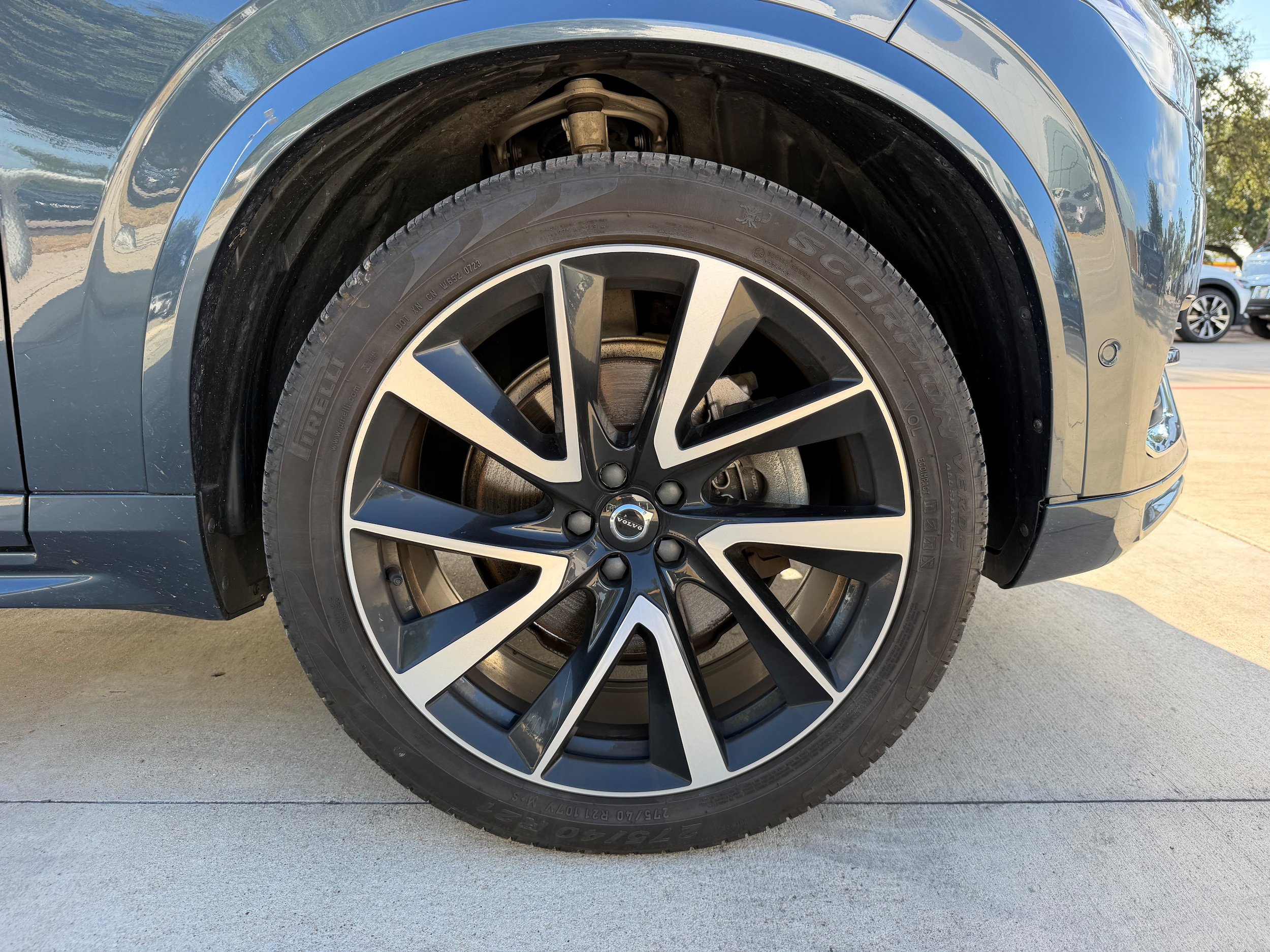 Certified 2023 Volvo XC90 B6 Plus w/ Protection Package Premier AWD/4WD image 9