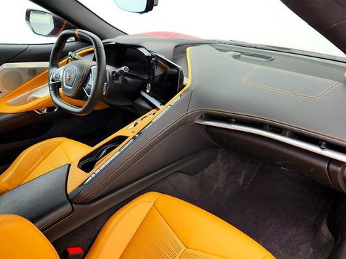 Used 2025 Chevrolet Corvette Stingray Preferred Cpe w/ Body-Color Dual Roof Package RWD image 26