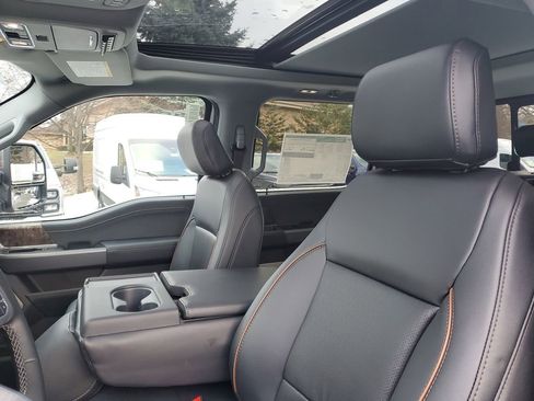 New 2026 Ford F350 Lariat w/ Lariat Premium Package image 7