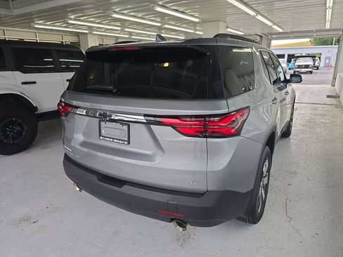 Used 2023 Chevrolet Traverse LT w/ LT Premium Package AWD/4WD image 5