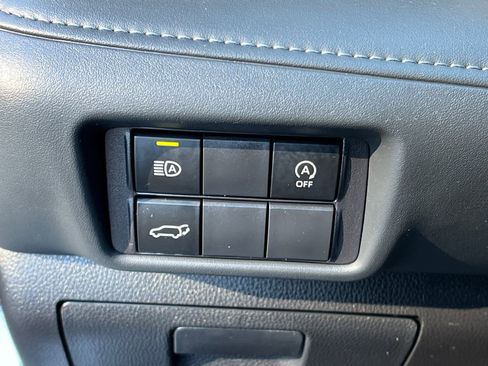 Used 2023 Toyota Highlander XSE image 30