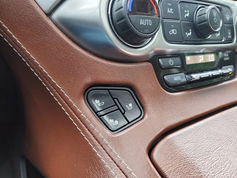 Used 2020 Chevrolet Tahoe Premier RWD image 26