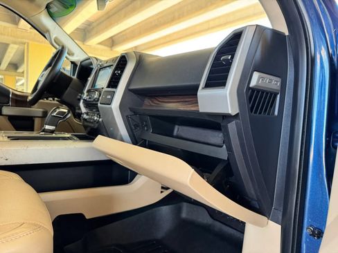 Used 2017 Ford F150 Lariat AWD/4WD image 30