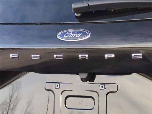 Used 2025 Ford Escape Active w/ Cold Weather Package image 12