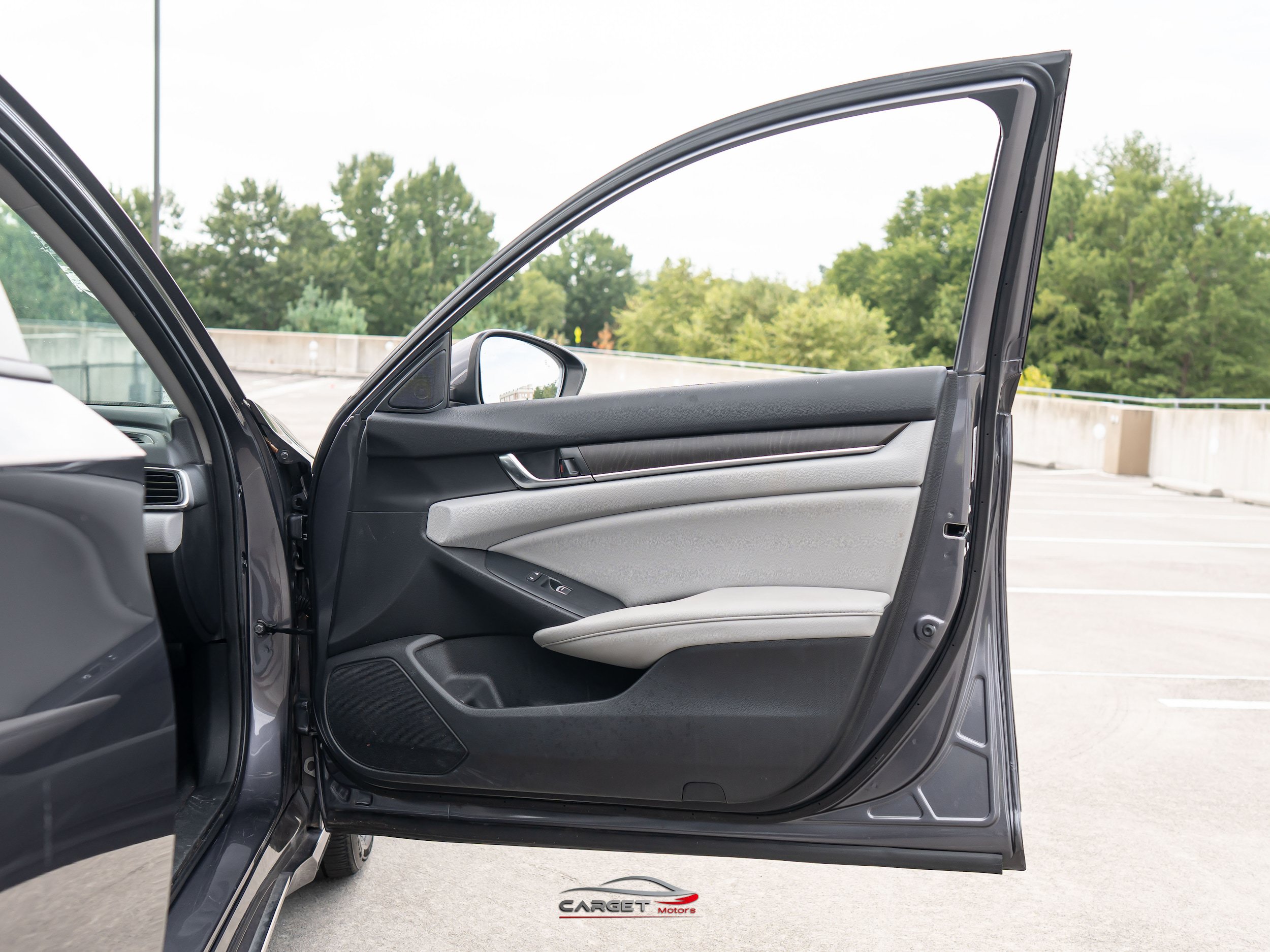 Used 2020 Honda Accord EX image 35