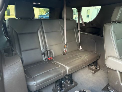 Used 2021 GMC Yukon XL Denali w/ Denali Premium Package AWD/4WD image 47