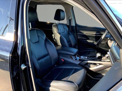 Used 2024 Kia Telluride S w/ S Sunroof Package image 7