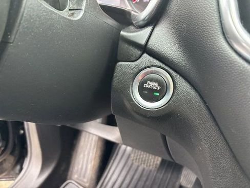 Used 2022 Chevrolet Equinox LT image 20