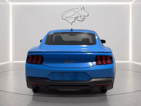 Used 2024 Ford Mustang GT RWD image 4