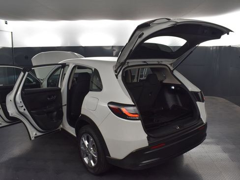 Used 2023 Honda HR-V LX image 39