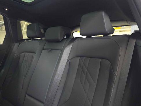 Used 2025 BMW X3 M50 image 17