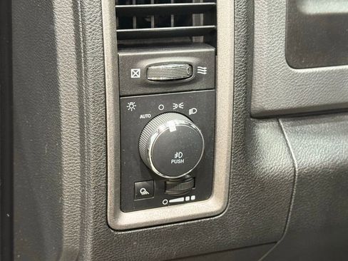 Used 2018 RAM 1500 Express w/ Express Value Package image 22