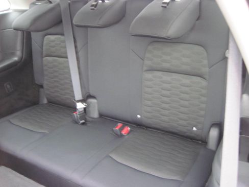 Used 2025 Nissan Pathfinder SV AWD/4WD image 12