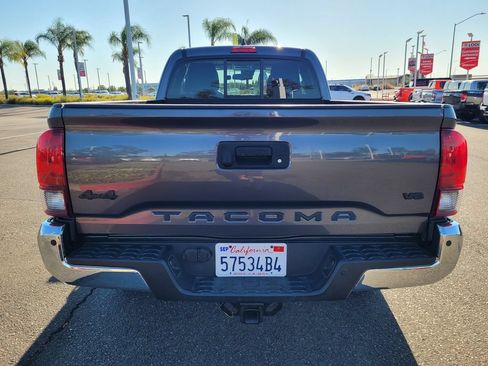 Used 2023 Toyota Tacoma SR5 AWD/4WD image 5