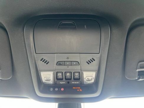 Used 2024 Buick Enclave Avenir w/ Avenir Technology Package AWD/4WD image 36