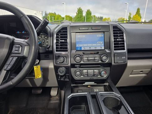 Used 2016 Ford F150 XLT w/ Equipment Group 302A Luxury AWD/4WD image 23
