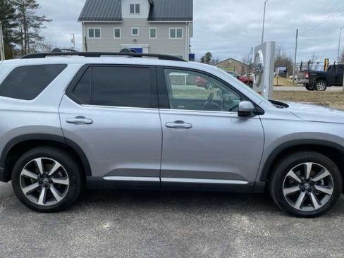 Used 2024 Honda Pilot Elite image 4