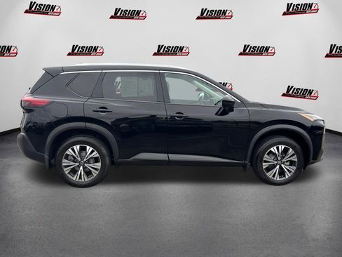 Used 2021 Nissan Rogue SV w/ Premium Package image 4