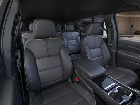 New 2026 Chevrolet Traverse High Country AWD/4WD image 16